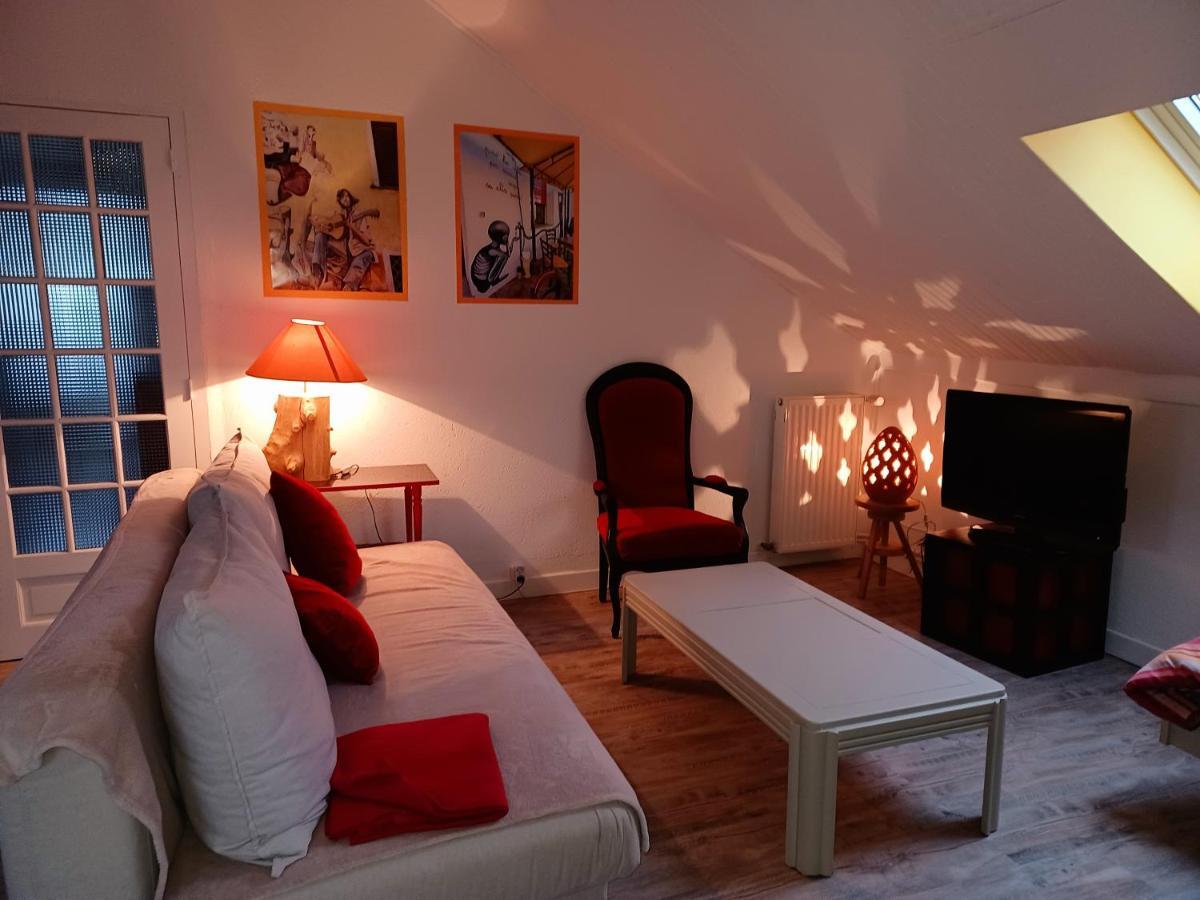 Appartement Dans Maison, Calme Assure Corancy 外观 照片